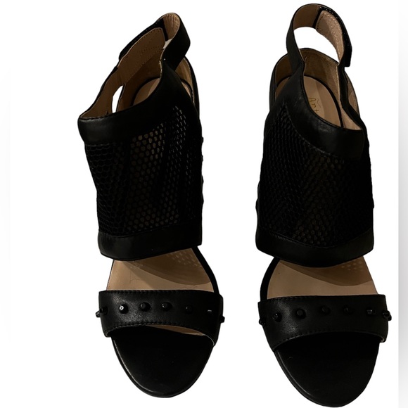 Nicole Miller Artelier Addison black heels 10 - Picture 7 of 14